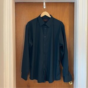 •Men’s Lion Nardo Luxurious performance dress button up shirt• Size XL